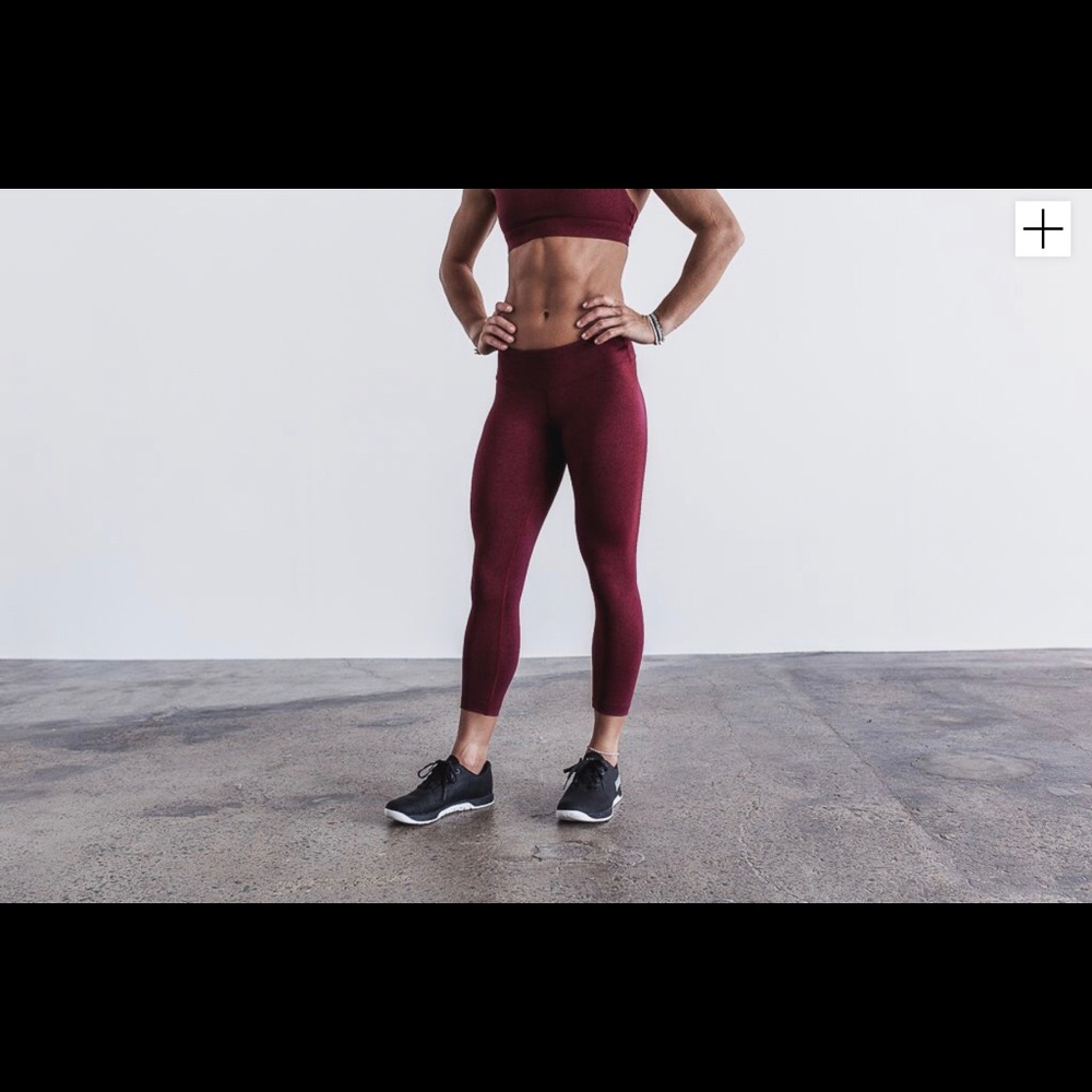Nobull crop leggings M